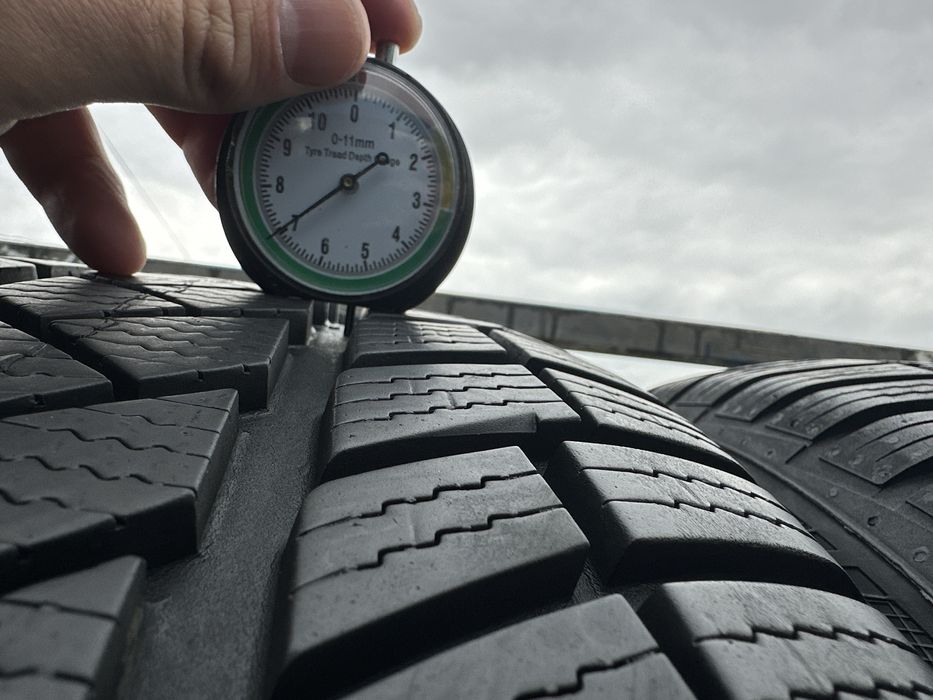 Шини б/у 235/50 R19 Vredestein 2шт