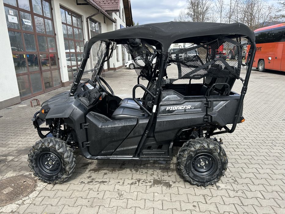 Honda Pioneer 700-4 4x4 Buggy UTV