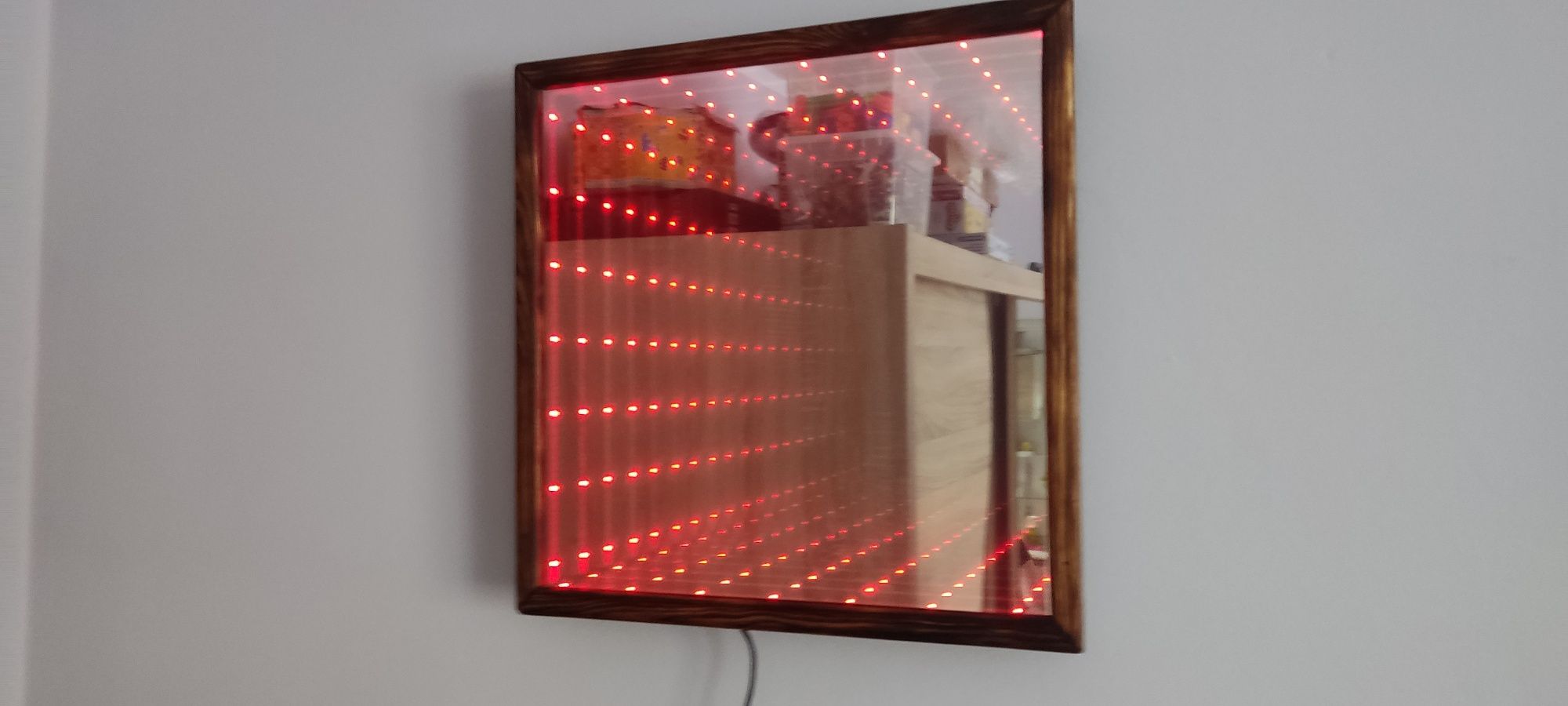 Lustro z efektem głębi LED RGB