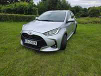 Toyota Yaris 1.5 125KM niski przebieg gwarancja