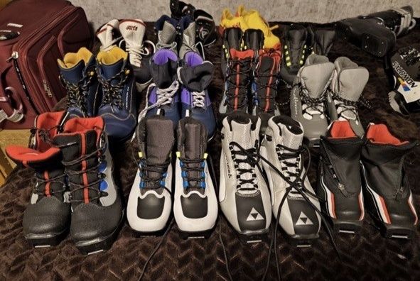 Лыжные ботинки для беговых лыж