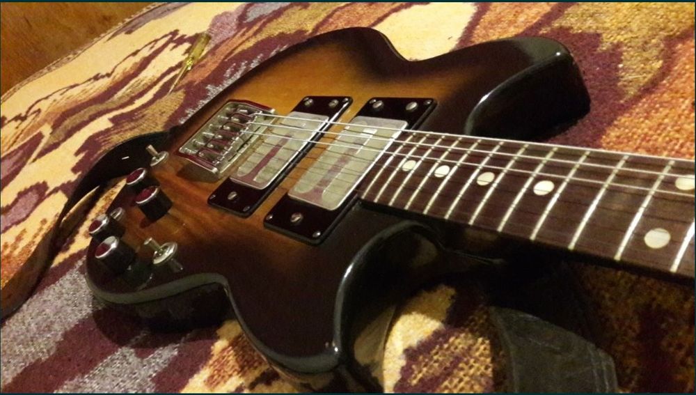 Електрогітара JOLANA SUPERSTAR Звук накрутити можна i Gibson i Fender