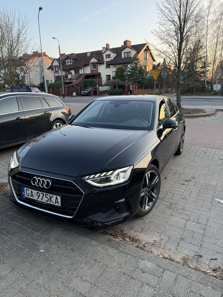 Audi A4 2022 2.0 Advanced benzyna leasing