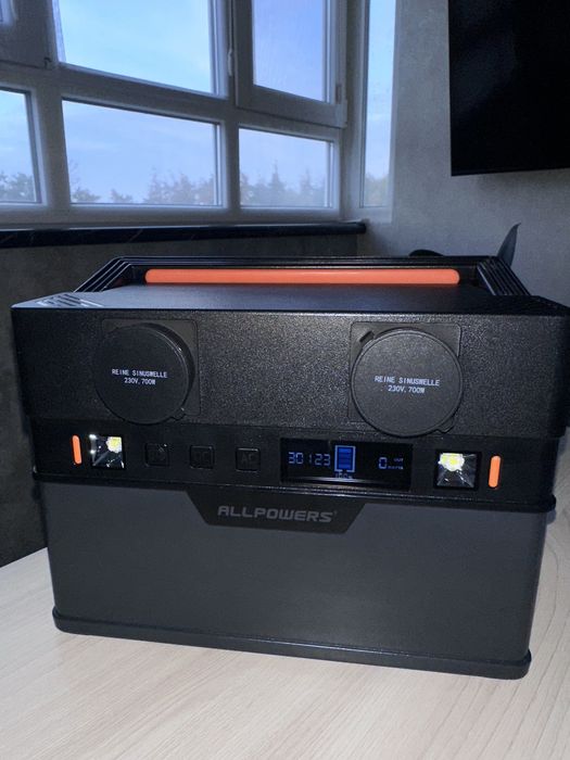 Портативна зарядна станція ALLPOWERS