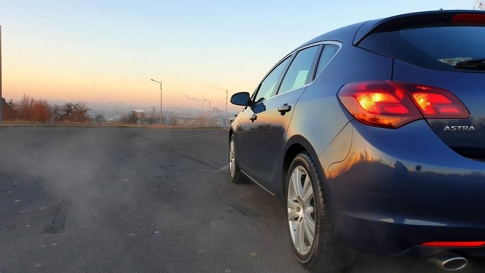 Opel Astra Opel Astra J 1.6 Turbo 180 KM Cosmo BiXenon Navi Klima