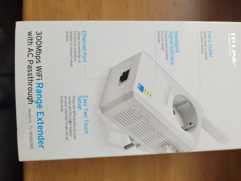 Wzmacniacz sygnału WiFi TP-LINK model TL-WA860RE