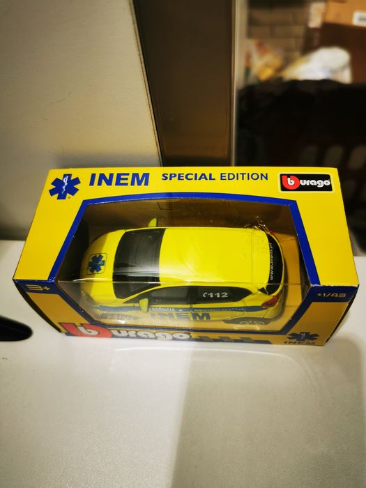 Renault Captur INEM Burago 1/43