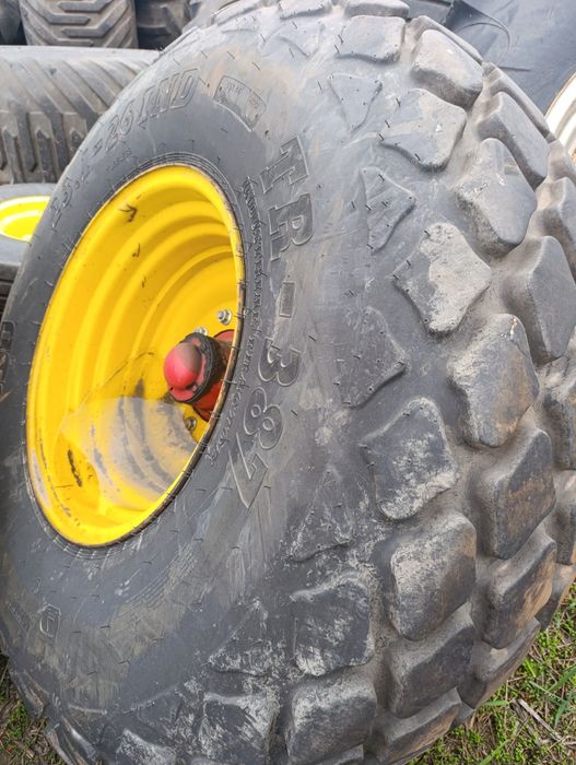 Продам шини 23.1 R26 .Та Тракторів МТЗ,ЮМЗ.