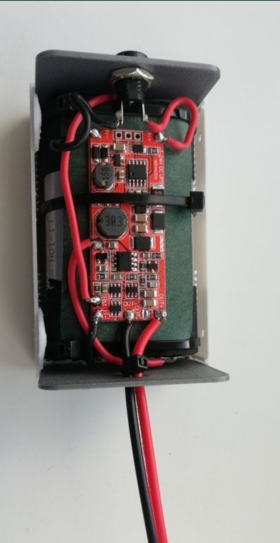 Плата UPS 2S 8,4V Підвищувальний модуль DC 12V/15V 24 Вт 1А