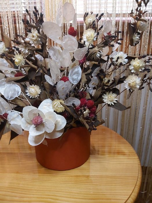 Сухоцвіти.Композиція.