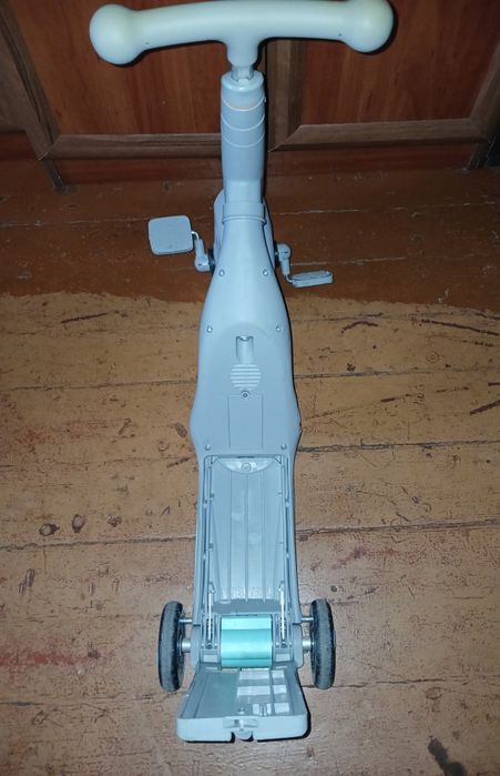 Продам дитячий транспорт 3в1-велосипед,самокат,велобіг