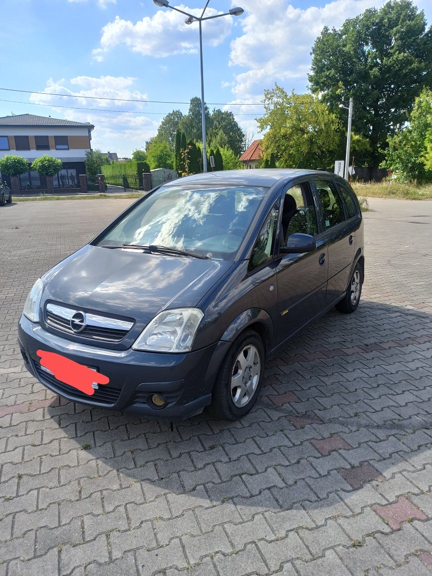 Opel Meriva 2006/2007 1.7 6biegow po dużym serwisie bez rdzy