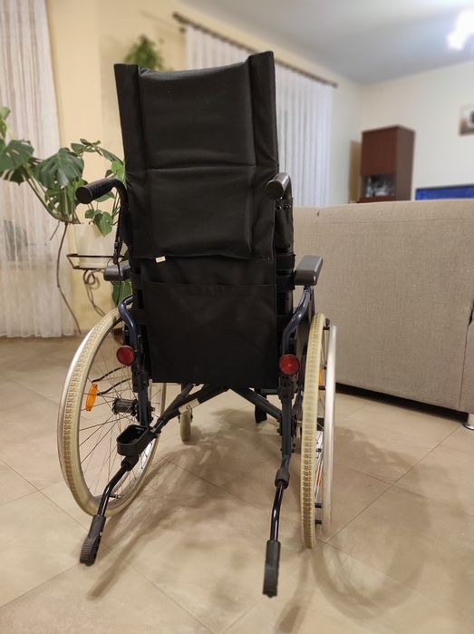 Sprzedam wózek inwalidzki Meyra, stan bardzo dobry, niezwykle zwrotny