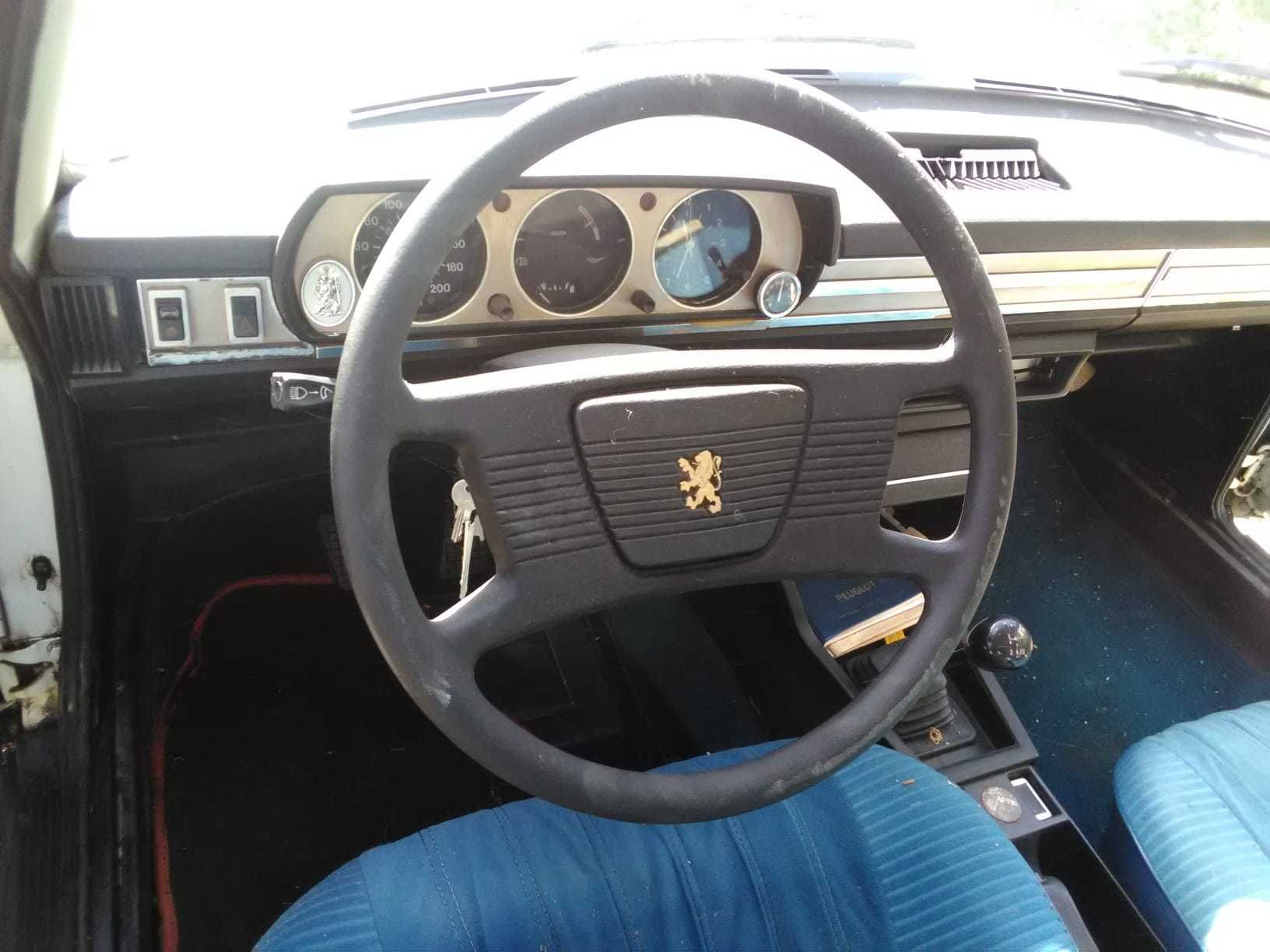 Peugeot 504 a gaolina