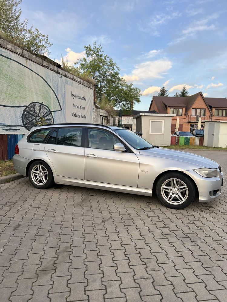 BMW 318d 2012 rok
