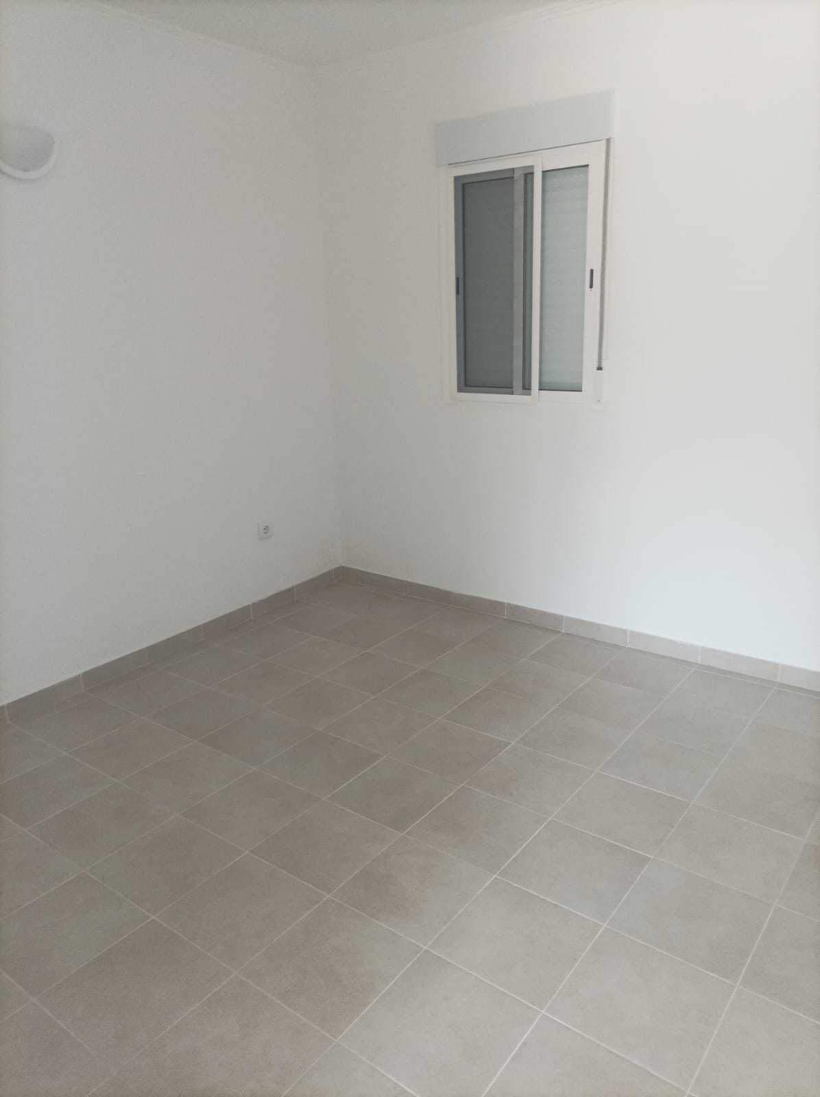 Casa aluga-se em frente á praia