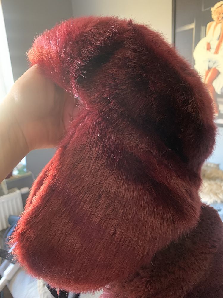 Futerkowa czapka H&M