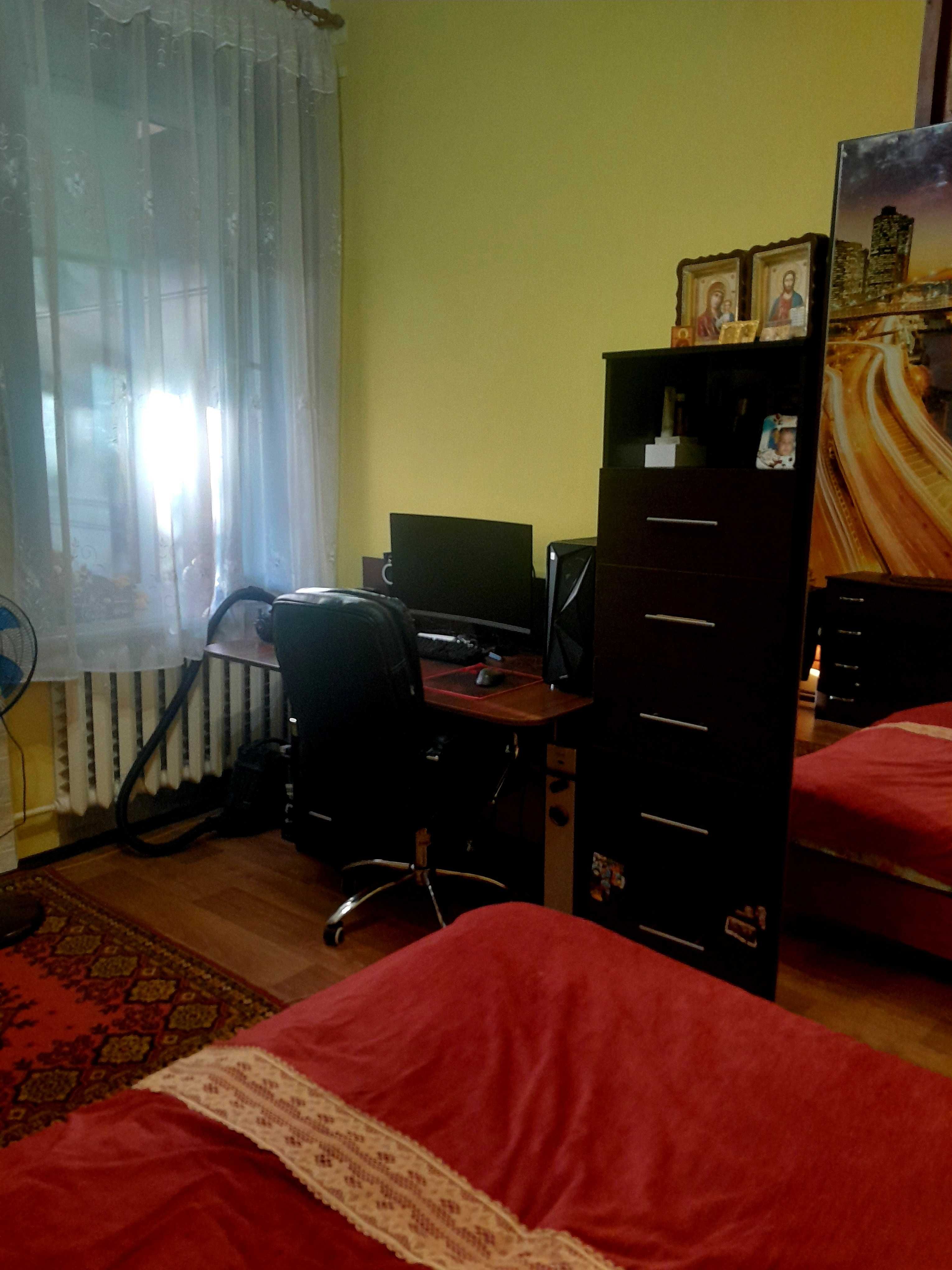 № 12873 - Частина будинку, Центр, Домбровського, 1-пов., цегла