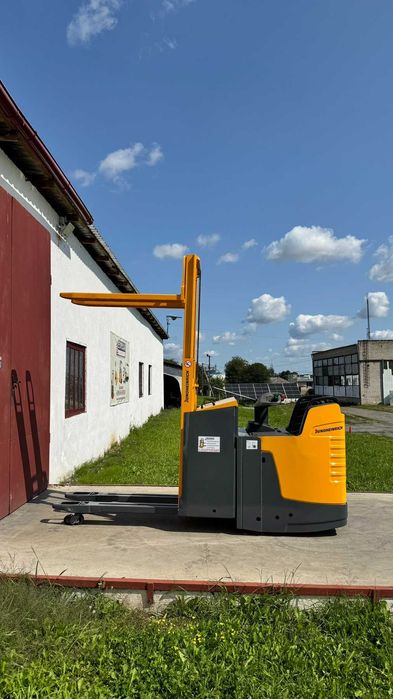 Навантажувач електроштабелер кара №977* Jungheinrich ERD220r 2t 198 см