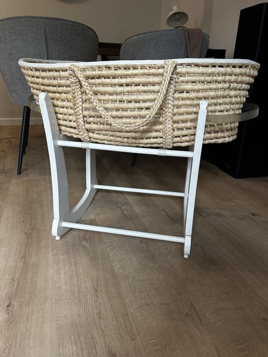 Kosz mojżesza dla niemowlaka