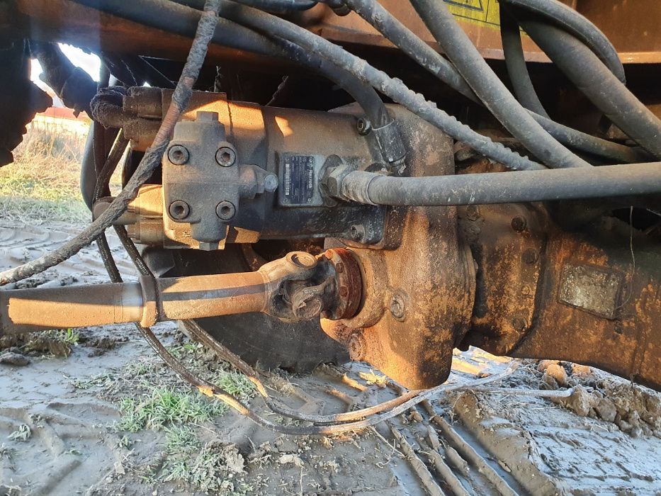 ładowarka case 21E 08r skrzynia rozdzielcza mechanizm róznicowy