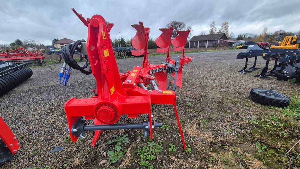 Pług obrotowy POM 4 skibowy 3+1 stal borowa automatyczna belka od ręki