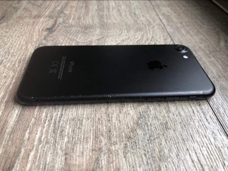 iPhone 7 (czarny/32GB)