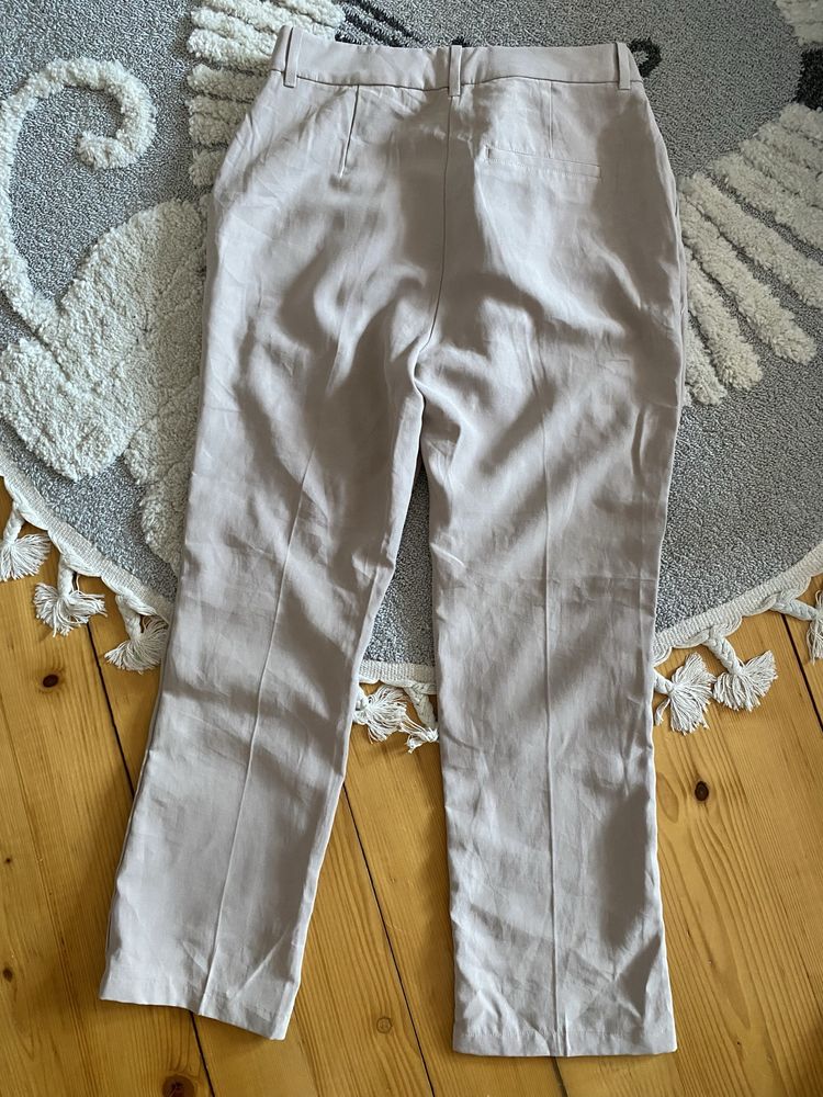 Eleganckie spodnie z wiskozy nowe z metkami