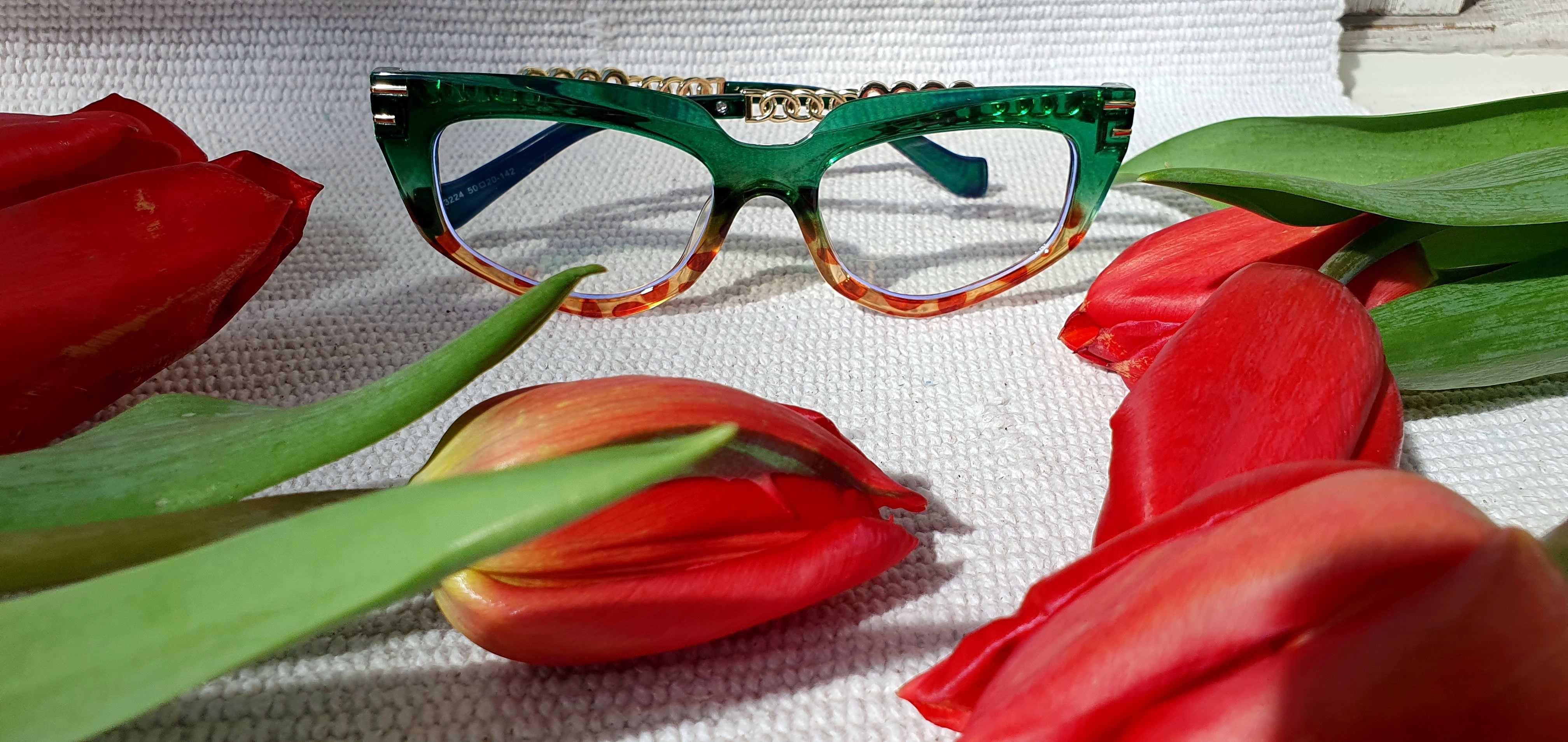 Wyrafinowane okulary w ciekawej koloristyce. Nowe.