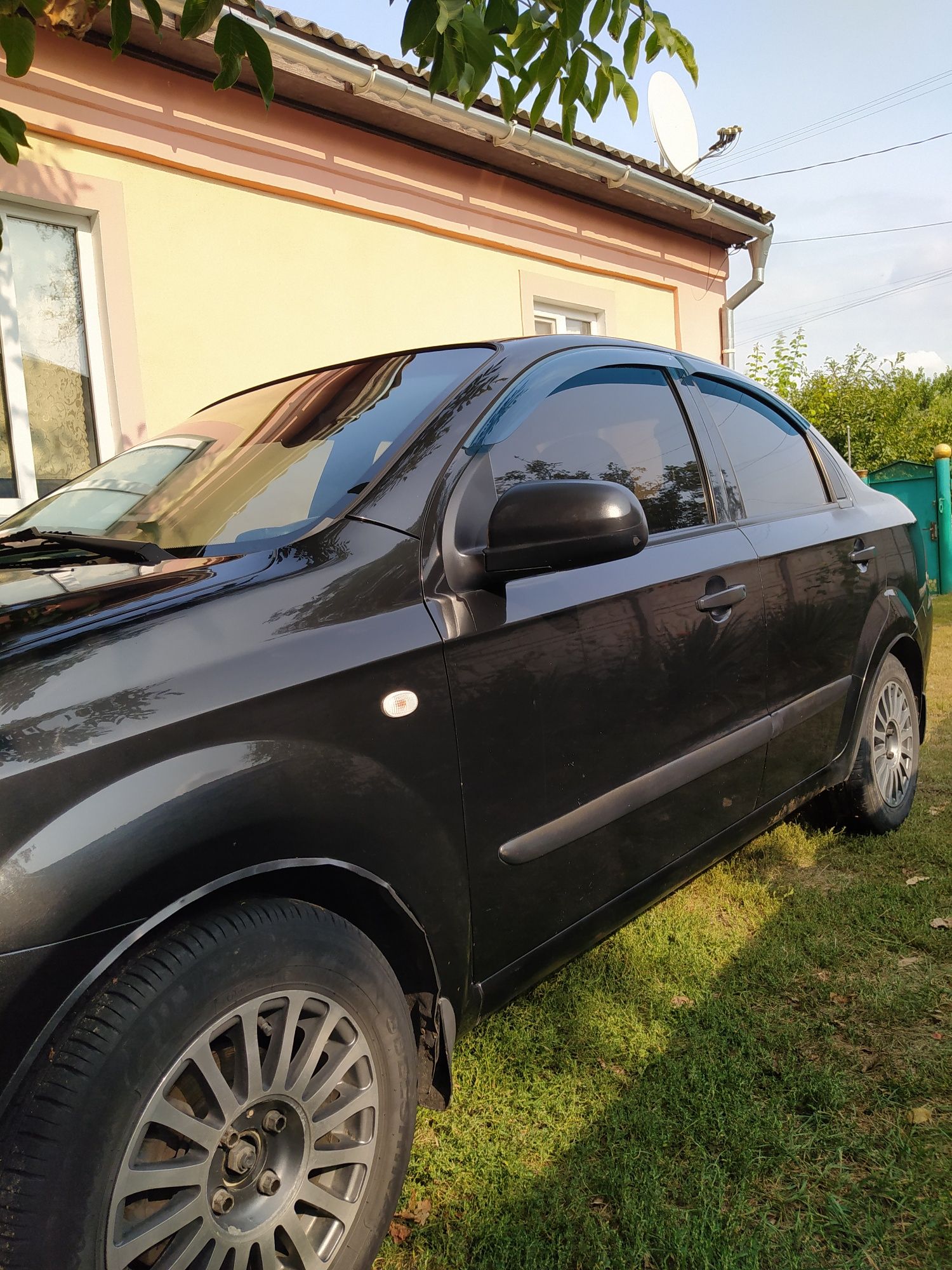 Chevrolet Aveo .