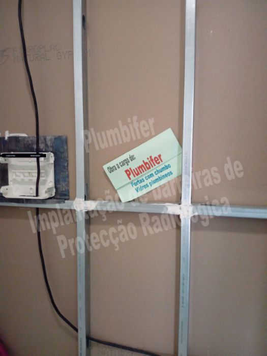 Aplicação de chumbo para protecção radiológica