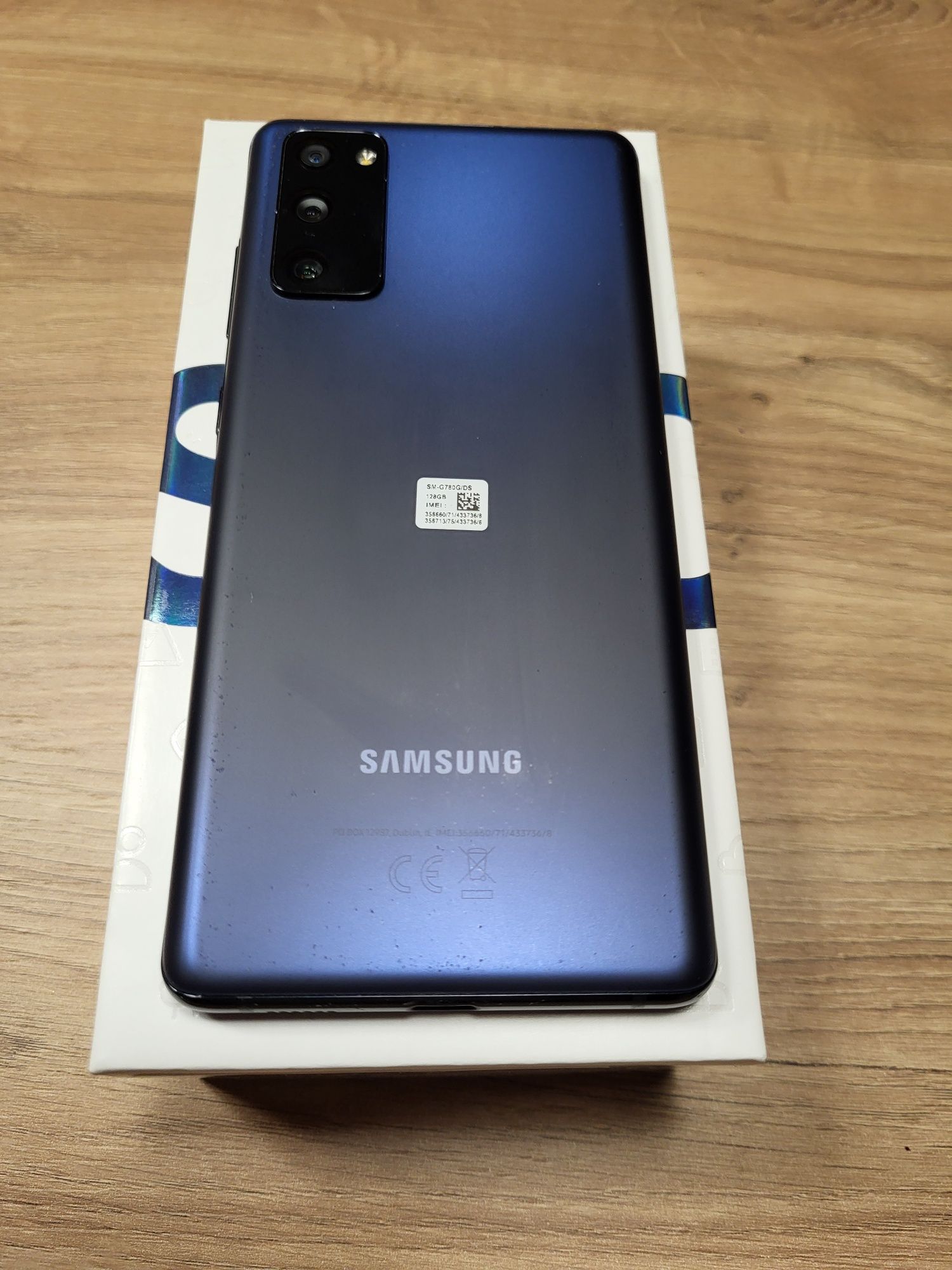 Telefon Samsung Galaxy S20 FE 128 GB używany stan bdb cloud navy