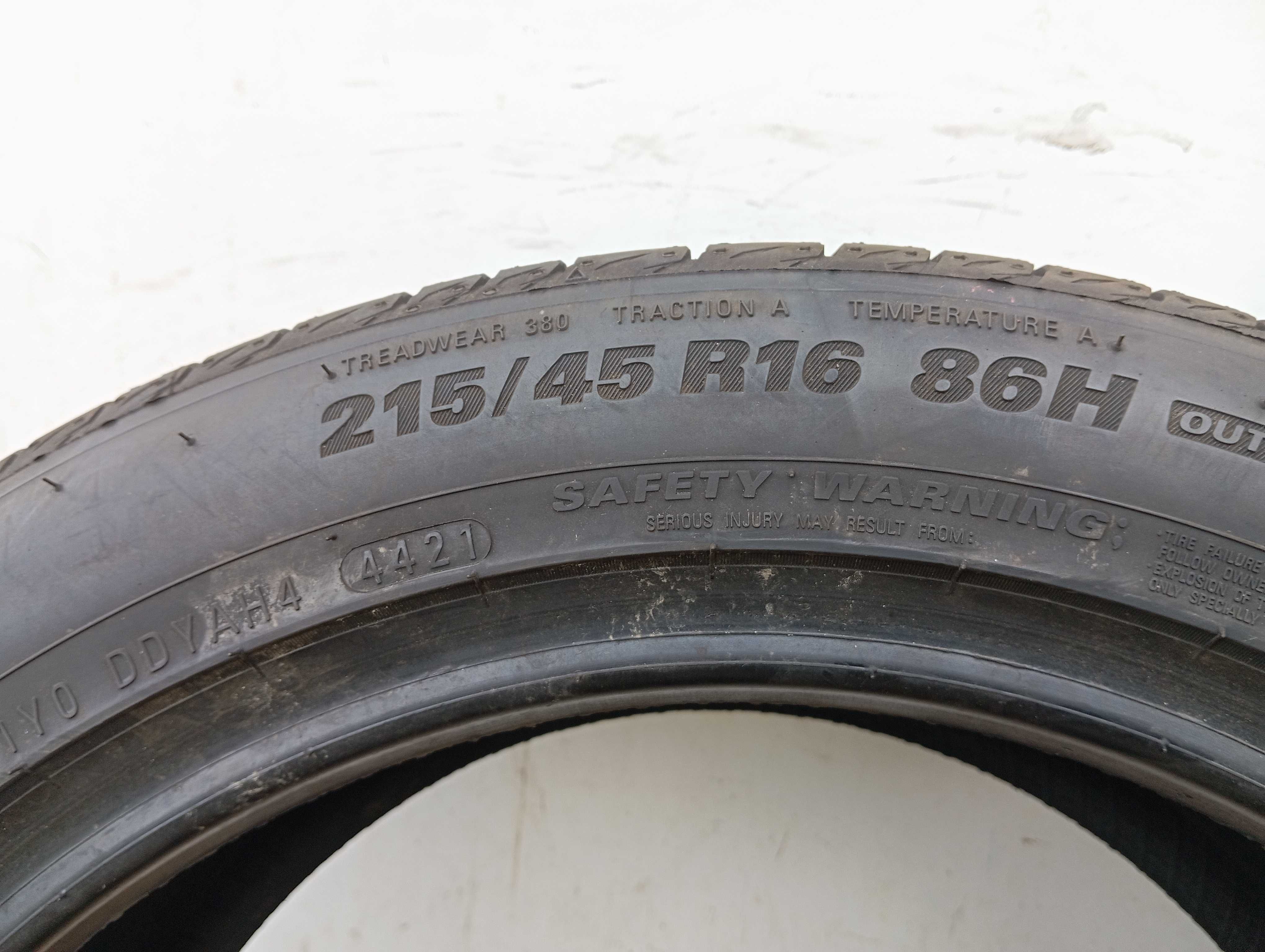 1x 215/45 R16 86H Kumho Ecsta HS51 2021r 7,9mm