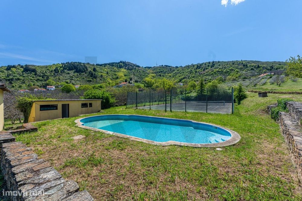 Quinta com potencial turístico e agrícola em Trás-os-Montes — 3ha de t