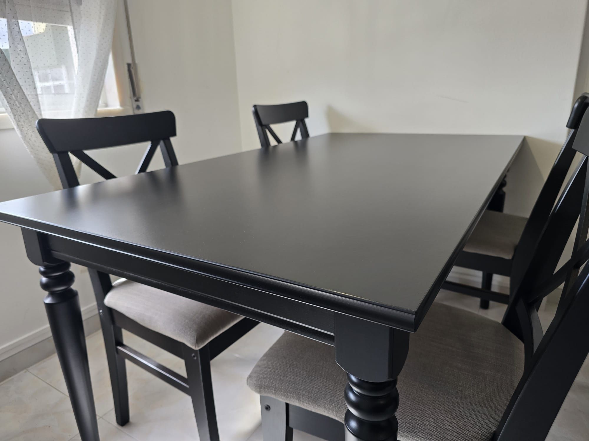 Mesa de jantar Ingatorp Ikea