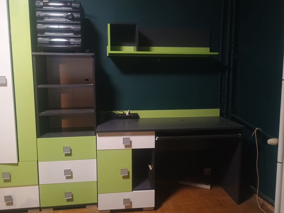 Zestaw mebli młodzieżowych