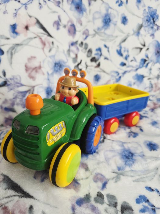 Dumel Discovery Traktor Farmer N przyczepa ! zwierzątkami/ arka noego