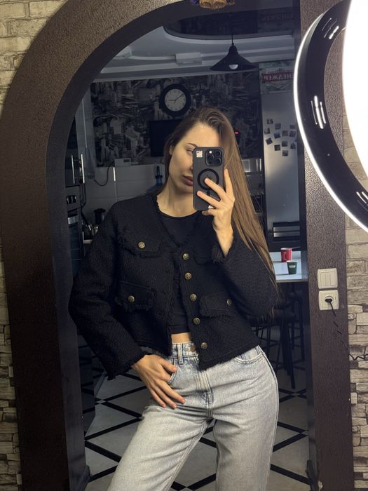Піджак жіночий, твідовий, чорного кольору, теплий, розмір S та M