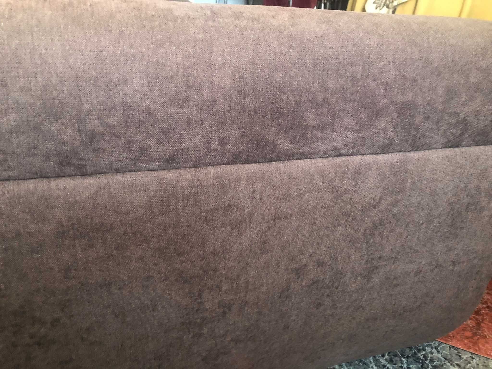 Sofá Chaise-Longue em Tecido Castanho - Como Novo!