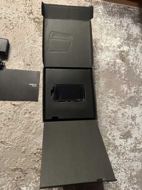 Nokia N 900 unikat z kompletem oryginalnych akcesoriów