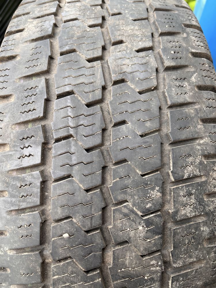 Opony 235/65r16c wielosezonowe