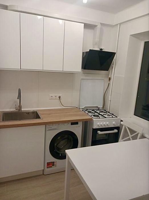 Продам сучасну 3-кім квартиру на Проспект Оболонський .Метро Оболонь