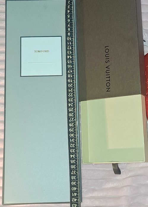 Продам коробки из под парфюмерии ,часов,ювелирных изделий