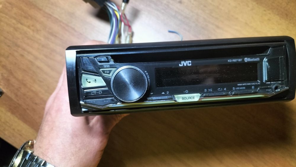 Автомагнитола JVC KD-R 871 BT