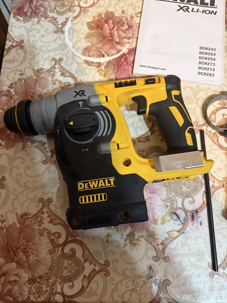 Dewalt дрель шруповерт ударний