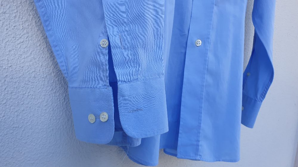 Camisa clássica em azul claro Victor Emmanuel