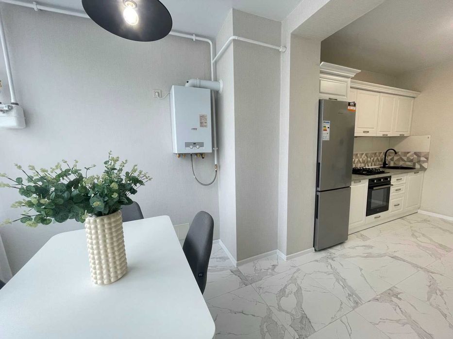 Стильна 1-кімнатна квартира у ЖК “Софія Сіті”, вул. Молодіжна, 5