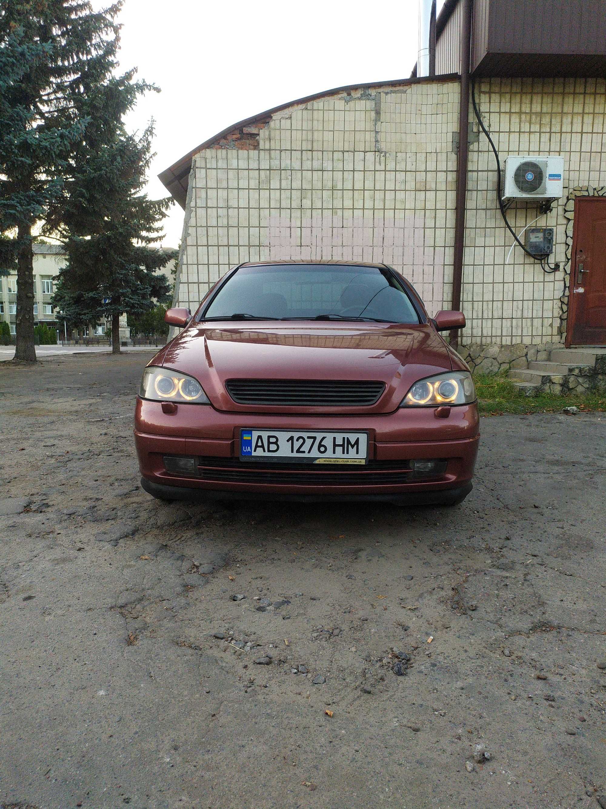 Opel Astra 2001p автомат 1.6