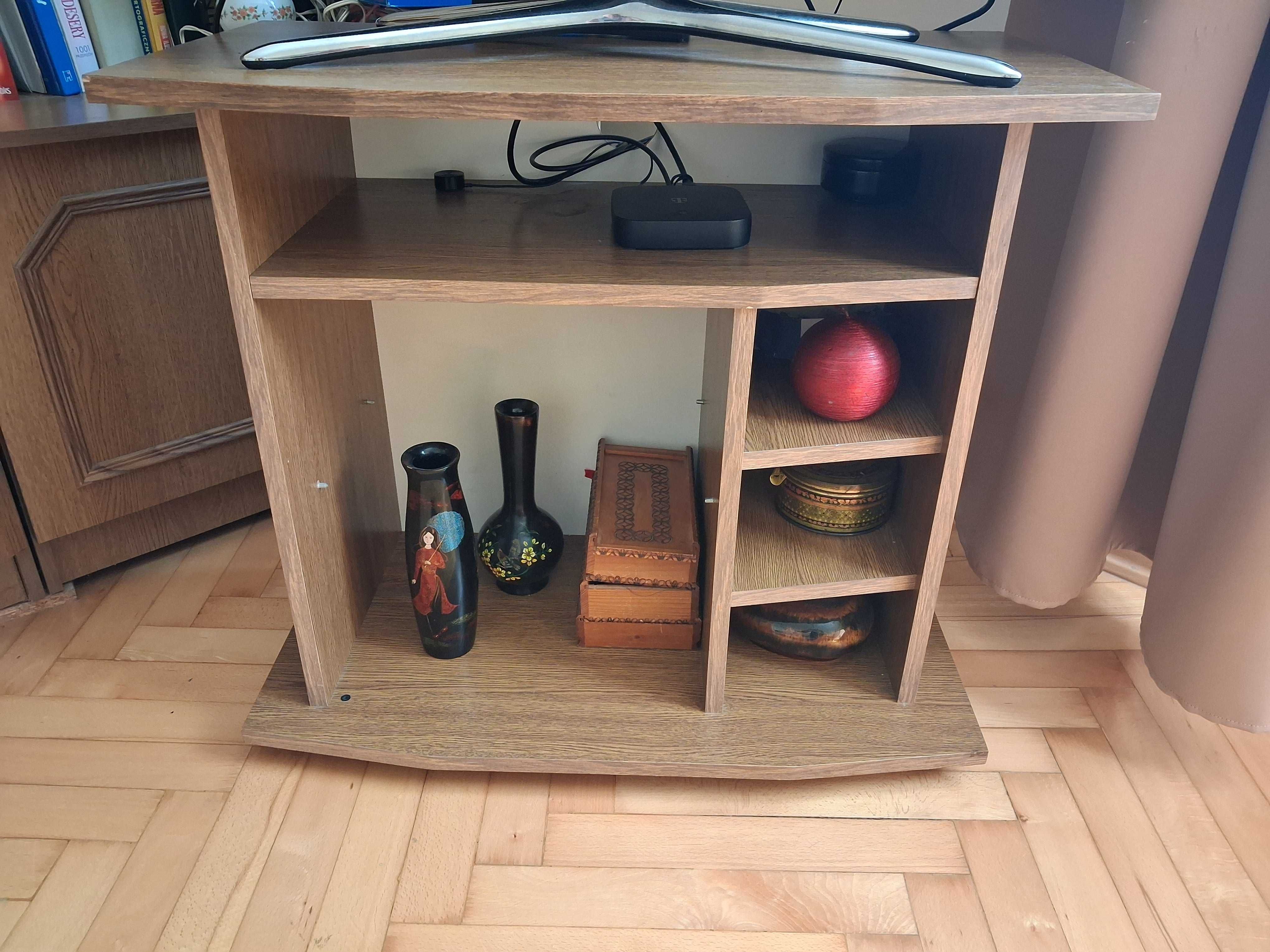 Sprzedam zestaw mebli stołowych