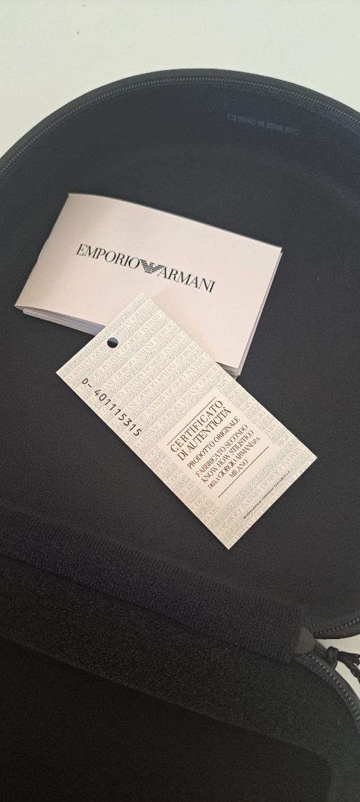 Emporio Armani etui na okulary